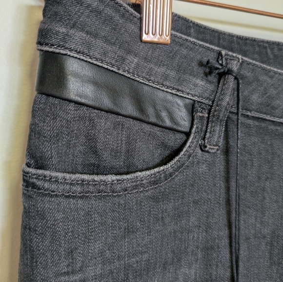 Stylish Charcoal Skinny Jeans for Men - Picture 6 of 13